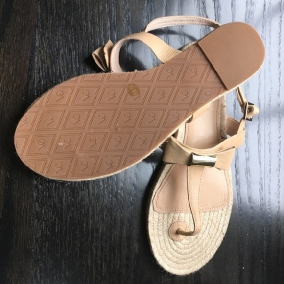 Louise et Cie Nude Tan Bow Thong Slingback Leather Sandal Women's Size 9.5 EUC - Picture 3 of 6